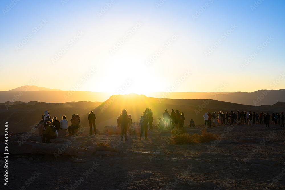 Por do sol no Valle de La Luna no deserto do Atacama, Chile. 