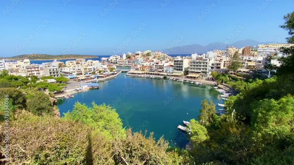Panoramablick über Agios Nikolaos, Insel Kreta, Griechenland Panoramablick über Agios Nikolaos, Insel Kreta, Griechenland