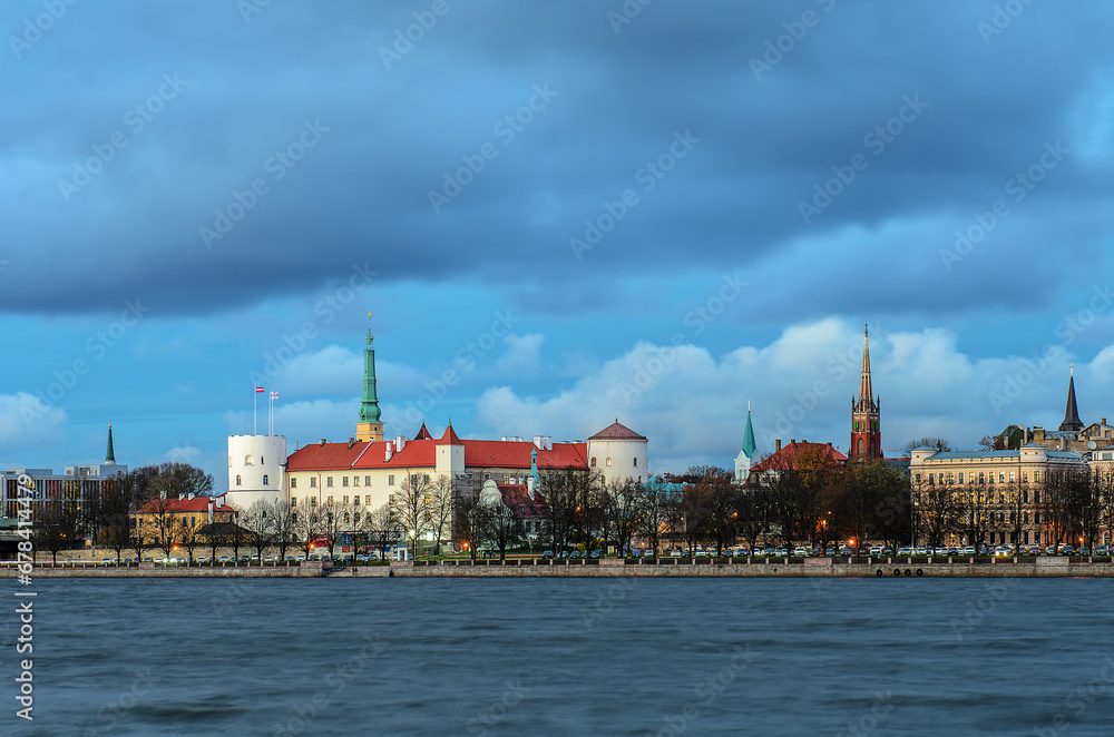 Obraz premium view of Old Riga across the Daugava River, view of Riga Castle - residence of the President of Latvia 1