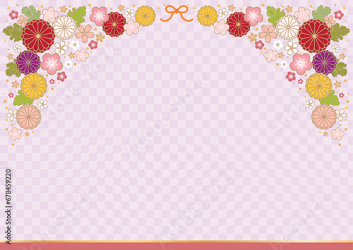 薄紫背景の上方に菊や梅を曲線に配した和風素材-横型