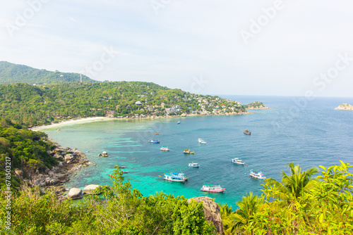 Fototapeta Naklejka Na Ścianę i Meble -  Panorama of viewpoint on Koh Tao island Surat Thani at Thailand  in summer day. Thailand's world-class natural attractions. Bring blue sea, colored sand beach white with bright sky and bright sunlight