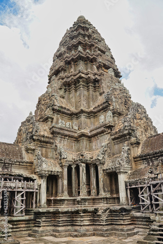 Angkor Wat Temple Inner Complex Tower, masterpiece of Khmer Architecture built in 12th century by Suryavarman II at Siem Reap, Cambodia, Asia
