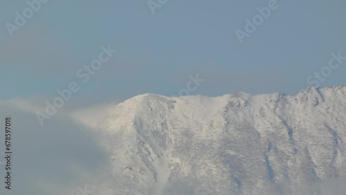 Wallpaper Mural 雪山の山頂　冬の羊蹄山 Torontodigital.ca