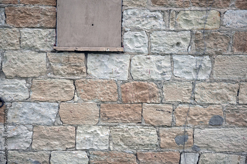 Light Cut Stone Wall With Mortar
