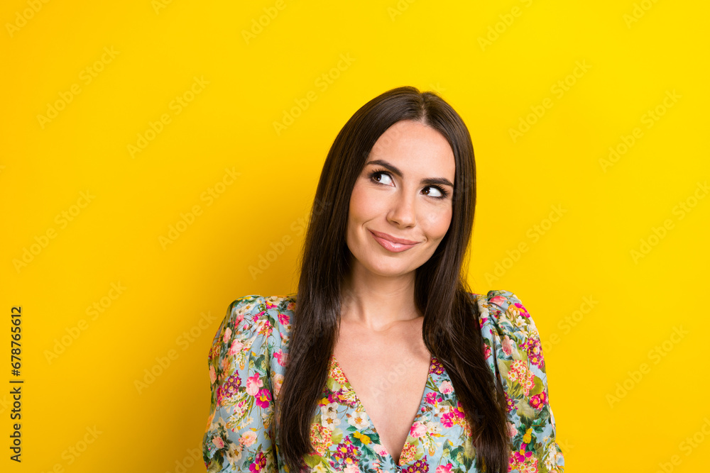 Photo of minded gorgeous lady stylish clothes seasonal offer news empty space isolated on yellow color background Photo of minded gorgeous lady stylish clothes seasonal offer news empty space isolated on yellow color background