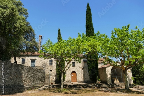 Le prieuré Saint-Pierre-de-Rhèdes à Lamalou-les-Bains dans l’Hérault