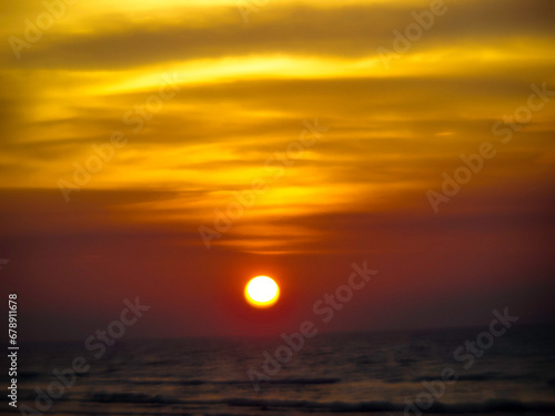 Fototapeta Naklejka Na Ścianę i Meble -  sunset over the ocean
