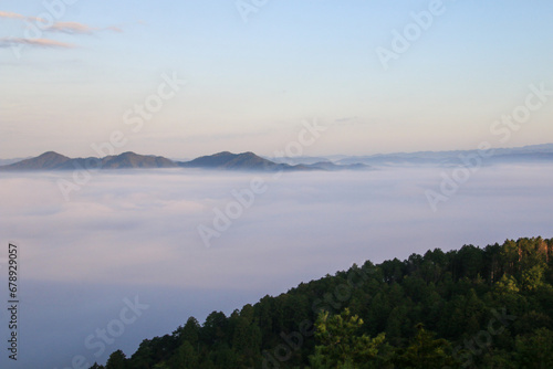 かめおか霧のテラスからの雲海 © Hick