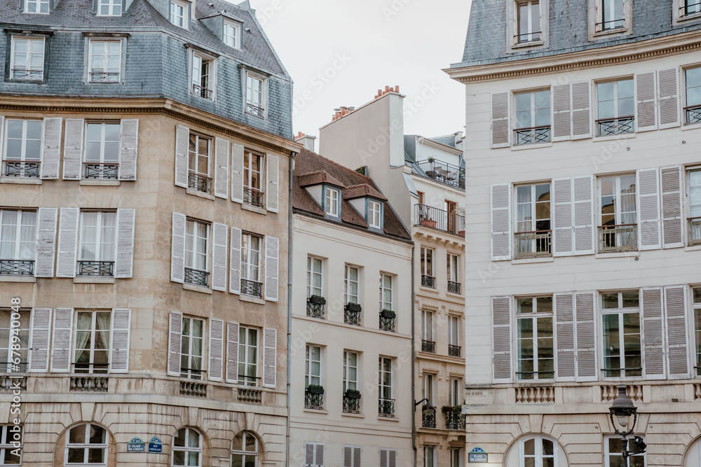 Fototapeta premium France, Paris, historic apartment buildings in the center of in Paris, beautiful architecture of Paris