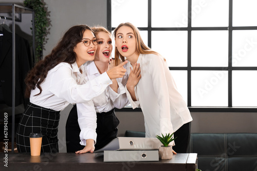Female business colleagues ...