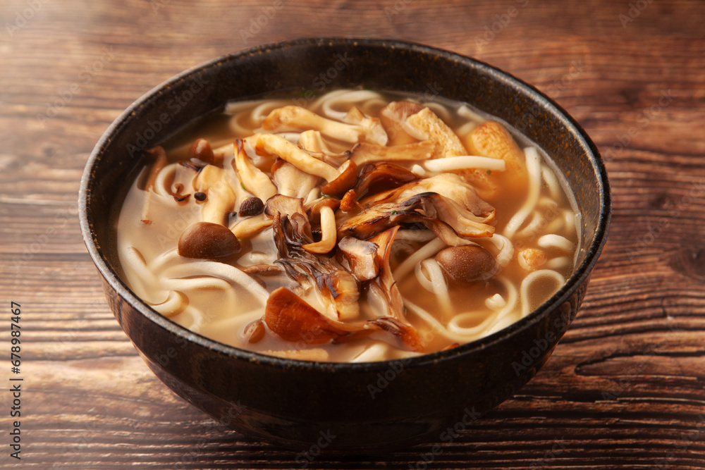 煮込みキノコうどん 煮込みキノコうどん