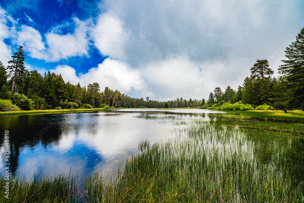 Fototapeta premium Mountain Lake