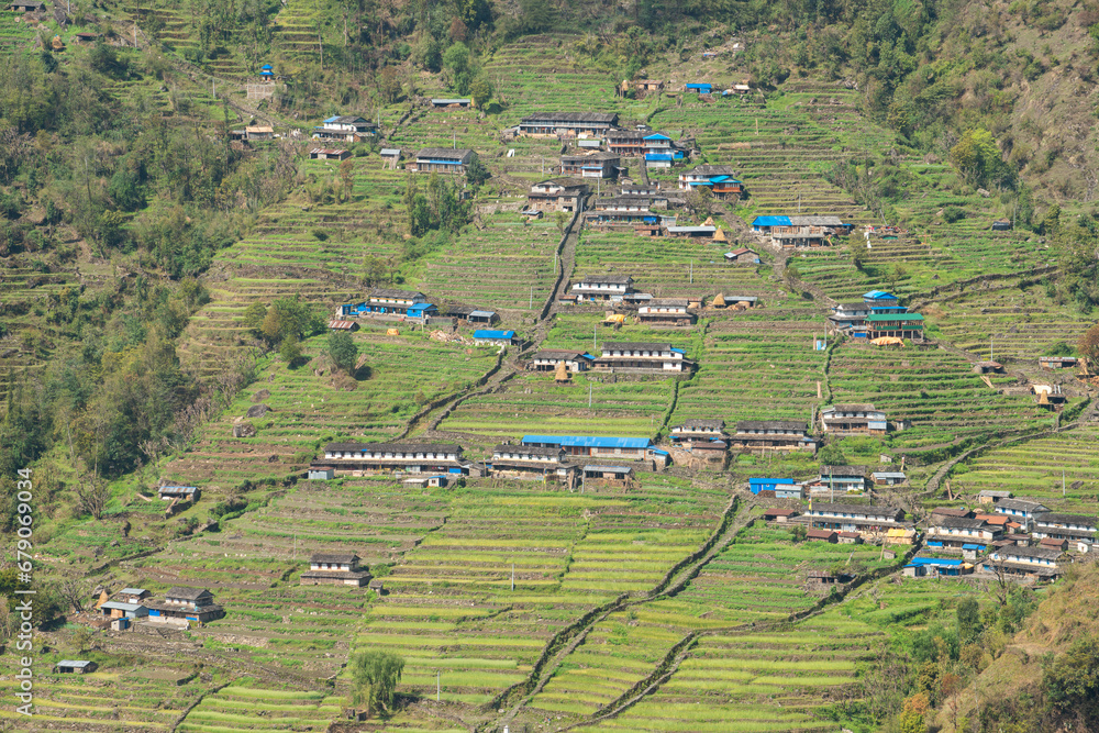Φωτογραφία View of Chhomrong village in Annapurna Sanctuary, Nepal