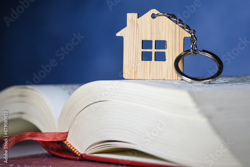 maison logement immobilier credit hypothecaire clé clef livre notaire acte vente loi photo