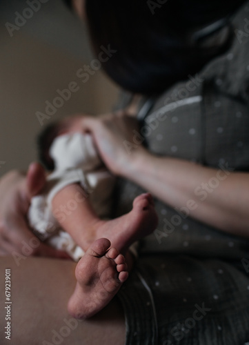 feet of newborn © Олеся Сазонова