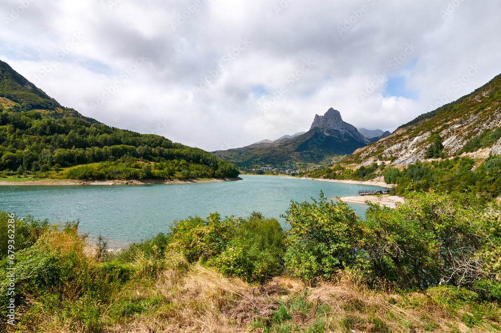 Lanuza water reservoir. Huesca. Spain