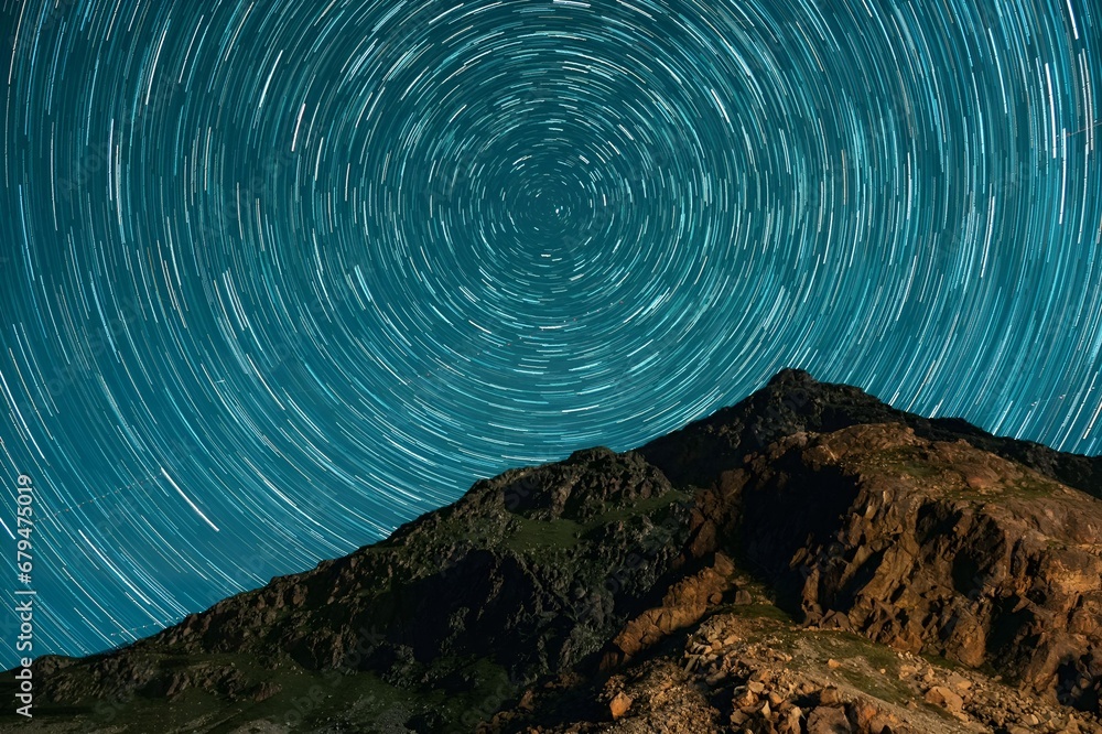 Fototapeta premium mountain top view with sky Generated Ai