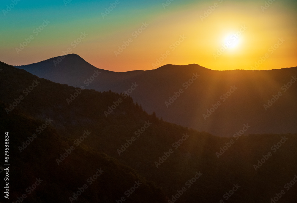 Obraz premium Blue Ridge Parkway, Famous Road linking Shenandoah National Park to Great Smoky Mountains National Park