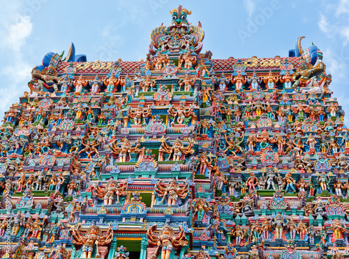 Hindu temple gopura (tower). Menakshi Temple, Madurai, Tamil Nadu, India