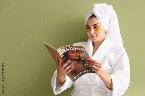 Pretty young woman with und...