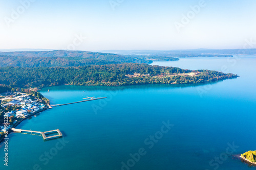 能登島水族館と能登島（石川県七尾市）