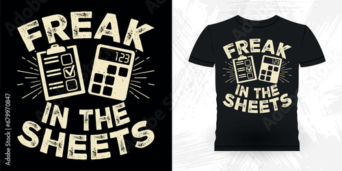 Funny Retired Accounting Auditor Retro Vintage Accountant T-shirt Design
