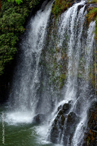 Les chutes de la rivi  re Lily    Madagascar dans la r  gion Itasy