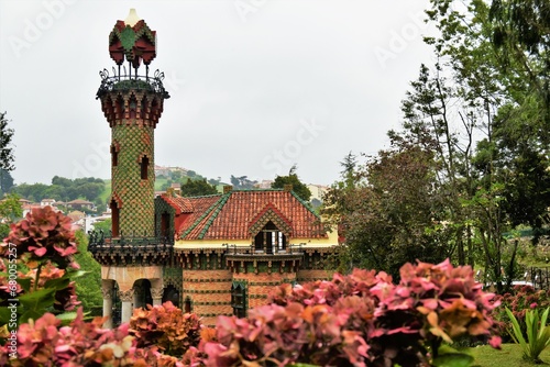 Fotografie el capricho de Gaudi en Comillas