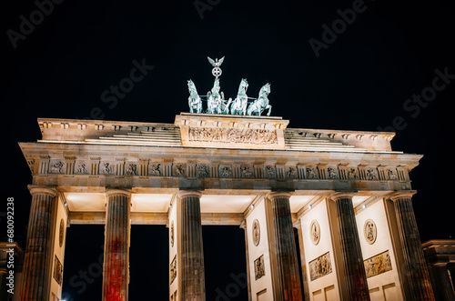 Von Klima-Aktivisten verschmutztes Brandenburger Tor mit Farbe