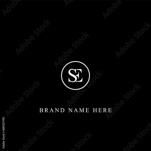 SE logo. S E design. White SE letter. SE S E letter logo design. Initial letter SE linked circle uppercase monogram logo.