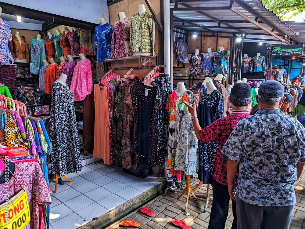 Batik clothing is widely used by the people of Central Java, showing pride in the richness of national fabrics

