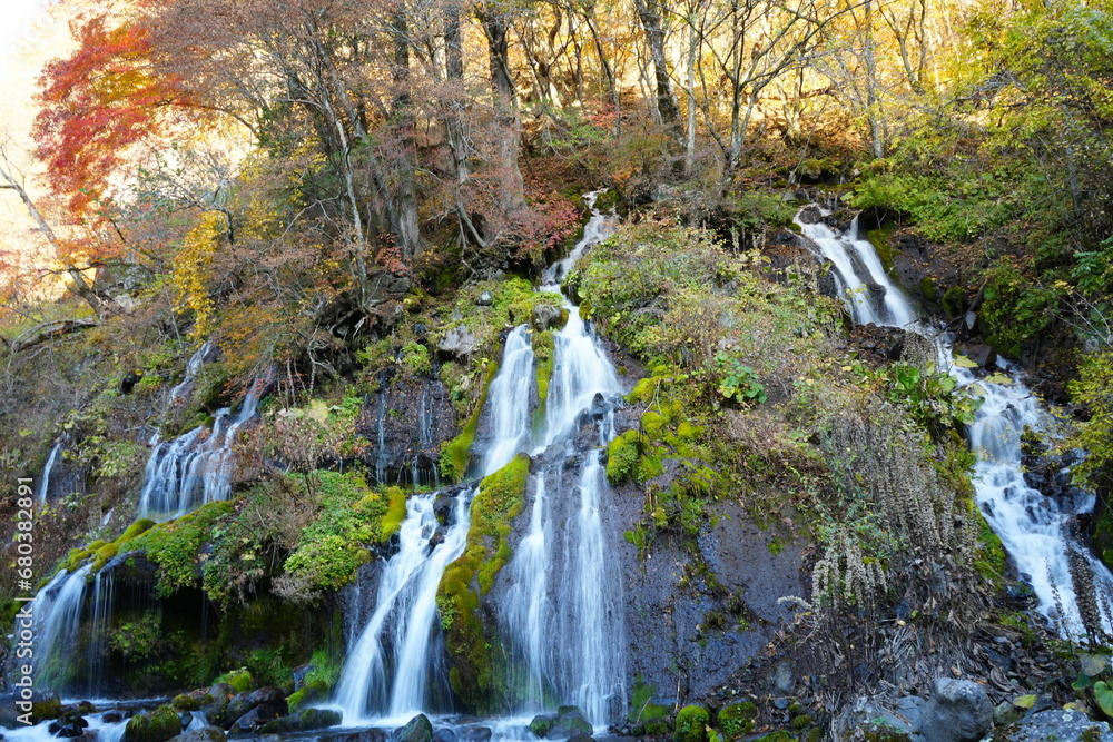 Autumn Landscape and Doryu no Taki Waterfall in Yamanashi, Japan - 日本 山梨県 吐竜の滝