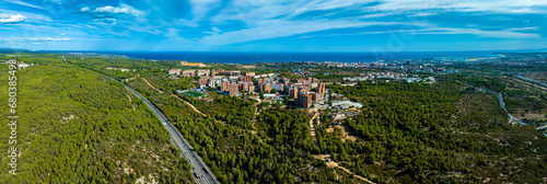Obraz na płótnie Aerial view of the city of Tarragona in Spain w salonie