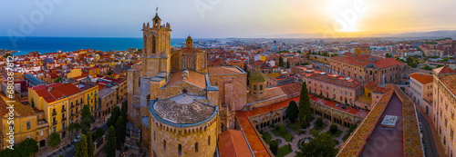 Obraz na płótnie Aerial view of the Primatial Cathedral of Tarragona, a Roman Catholic church in Tarragona, Catalonia, Spain w salonie
