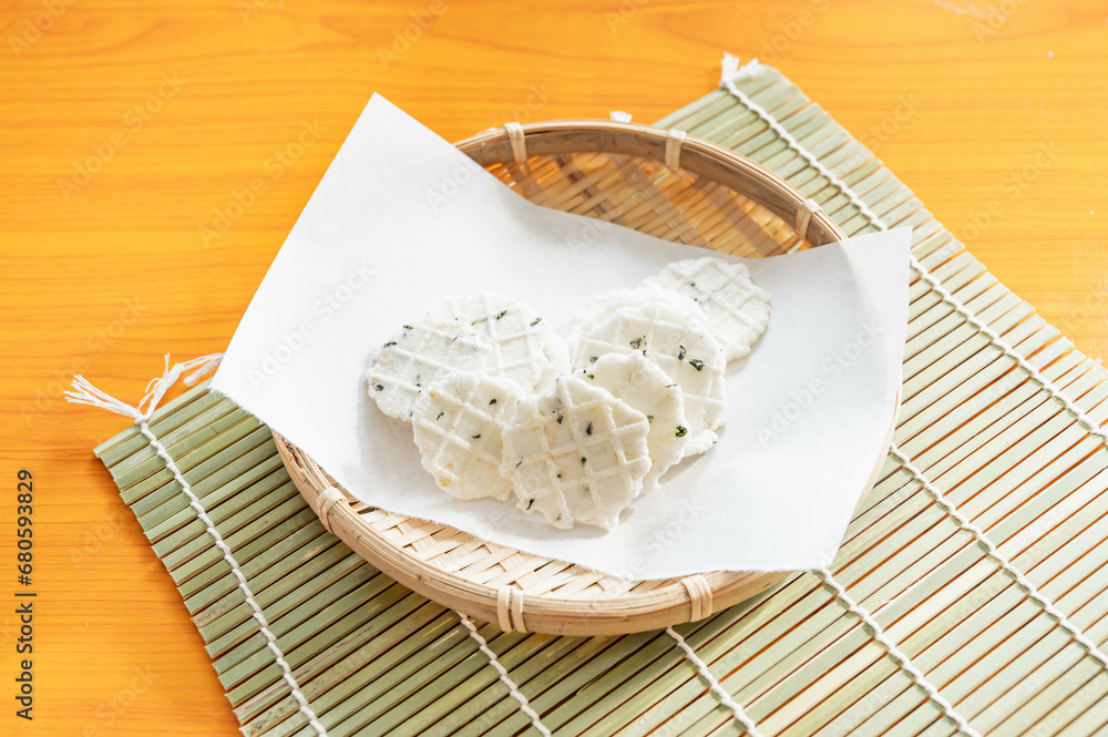 しらすの入った海鮮せんべい しらすの入った海鮮せんべい