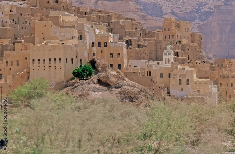 Algera Village in Wadi Dawan