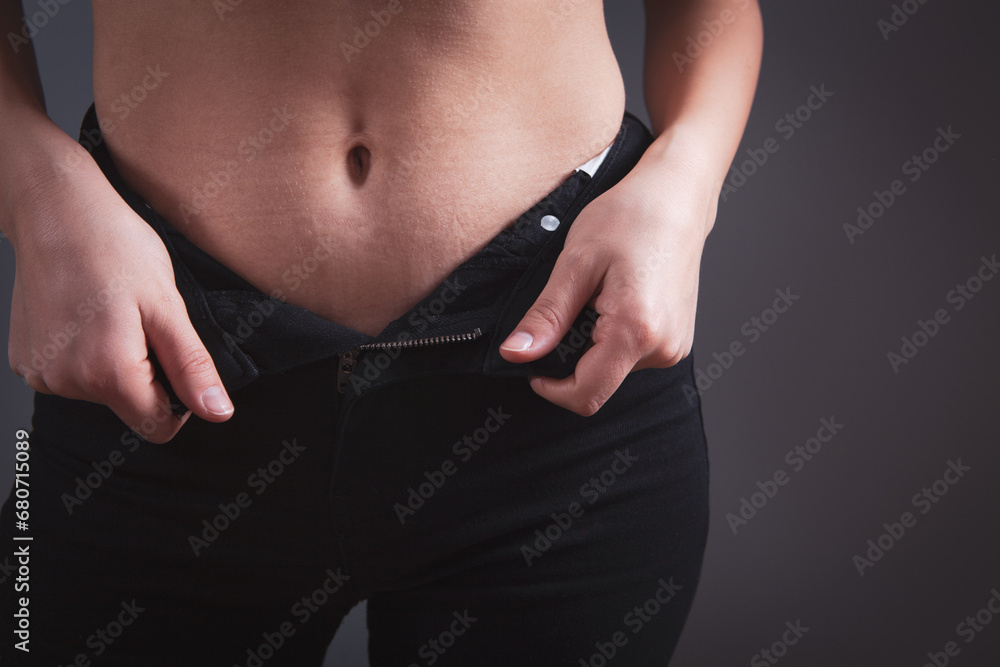 Naklejka premium woman with green back pain