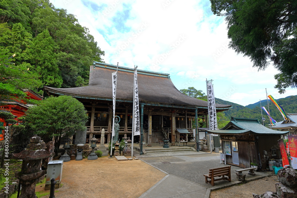 Nachisan Seiganto-ji Temple (Seigantojihondo) at Nachisan, Nachikatsuura, Wakayama, Japan Nachisan Seiganto-ji Temple (Seigantojihondo) at Nachisan, Nachikatsuura, Wakayama, Japan