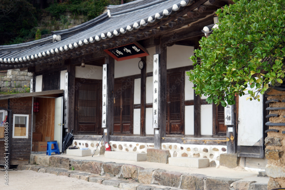 Fototapeta premium Temple of Sujongsa, South Korea