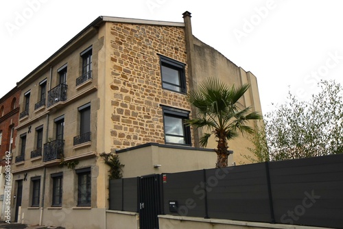 Ancien immeuble rénové, vue de l'extérieur, ville de Saint Etienne, département de la Loire, France photo