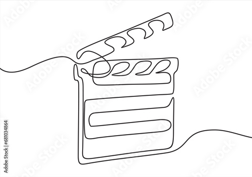 One continuous line drawing of clapper board. Action movie scene and retro video production concept in simple linear style. Outline editable stroke. Doodle vector illustration