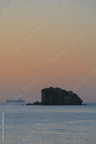 Isla con barco