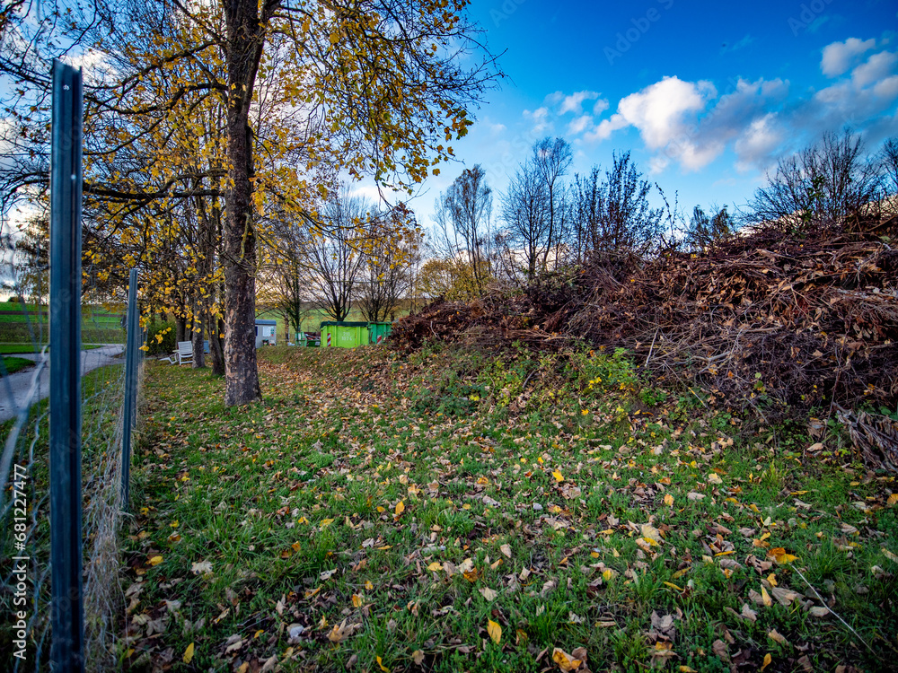 Grünschnitt Deponie im Herbst Grünschnitt Deponie im Herbst