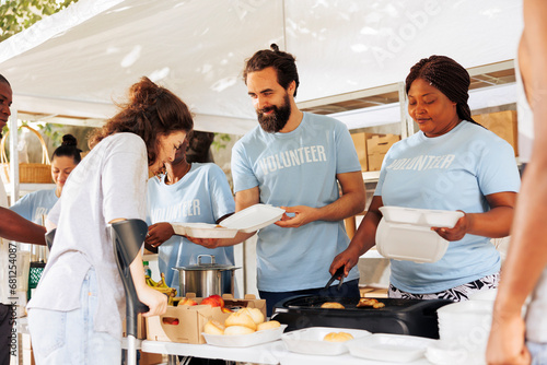 Photos Voluntary individuals helping disabled and homeless people with food and resources