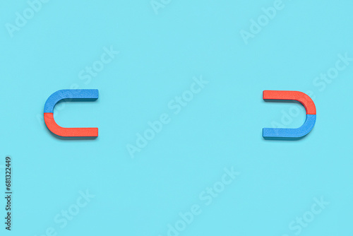 Color horseshoe shaped magn...