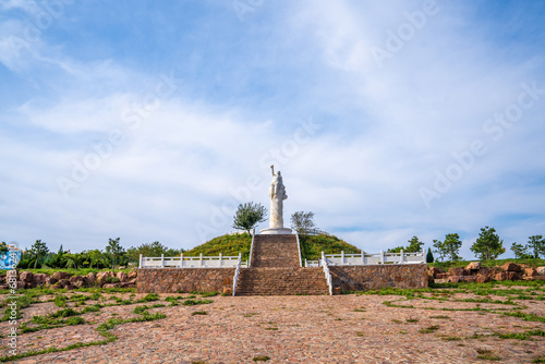 Statue of Nuwa in ancient Chinese mythology photo