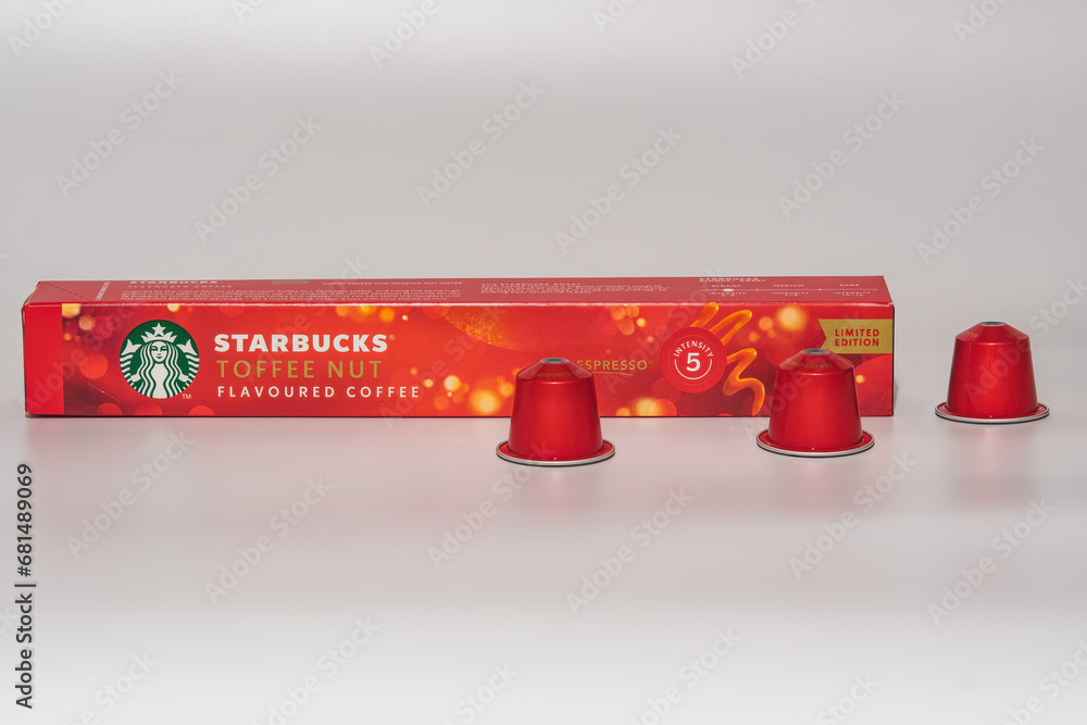 Nespresso machine Starbucks Toffee Nut Christmas Limited Edition aluminium pods with box and
