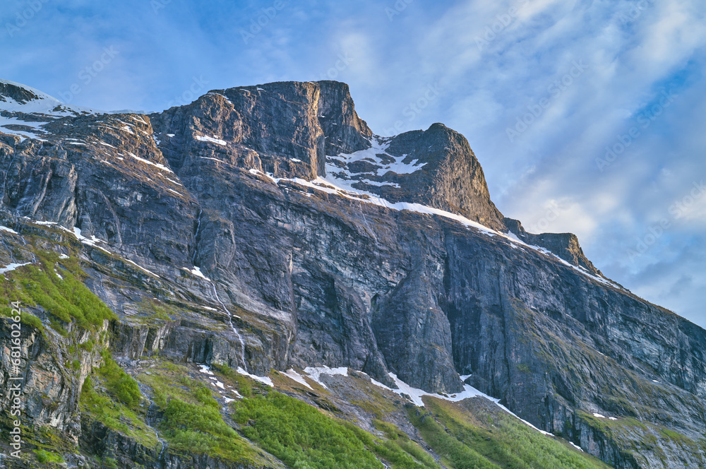 Norwway, the splendid nature and the typical architectures