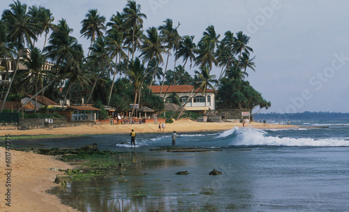 Sri Lanka Island: fisher men at Unawatuna beach,