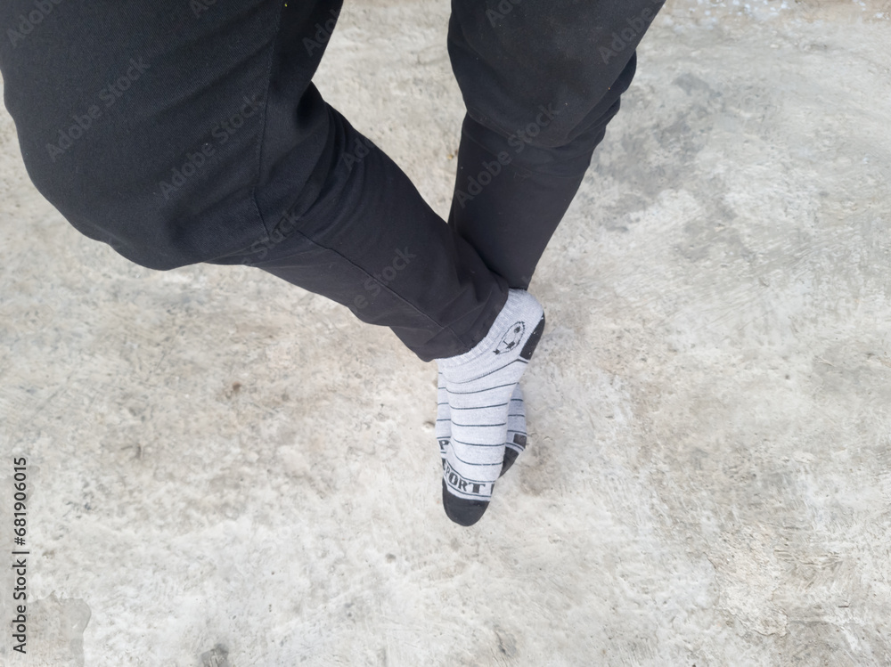 legs, style, black, male, man, sport, young, training, fitness, lifestyle, exercise, health, shoes, people, person, shoelaces, athletic, foot, outdoor, workout, lace, jogging, ready, activity, footwea